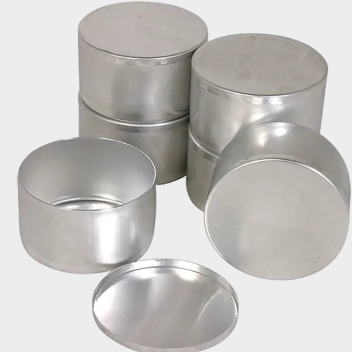 Supports the following standards: ASTM D4318, ASTM D2435, ASTM D4546, ASTM D7263, ASTM D4644, ASTM D5102, ASTM D5333, ASTM D2216, ASTM D4829, ASTM C472, ASTM D3080, ASTM D698, ASTM D560, ASTM D1557, ASTM D1883, ASTM D558  Flat-bottom, straight-side seamless aluminium box has tight fitting cover, which fits bottom of box as well. Protects sample from exposure during storage and weighing operations. Sold individually.